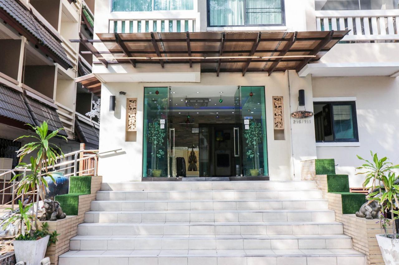 Natural Beach Hotel Pattaya Exterior photo